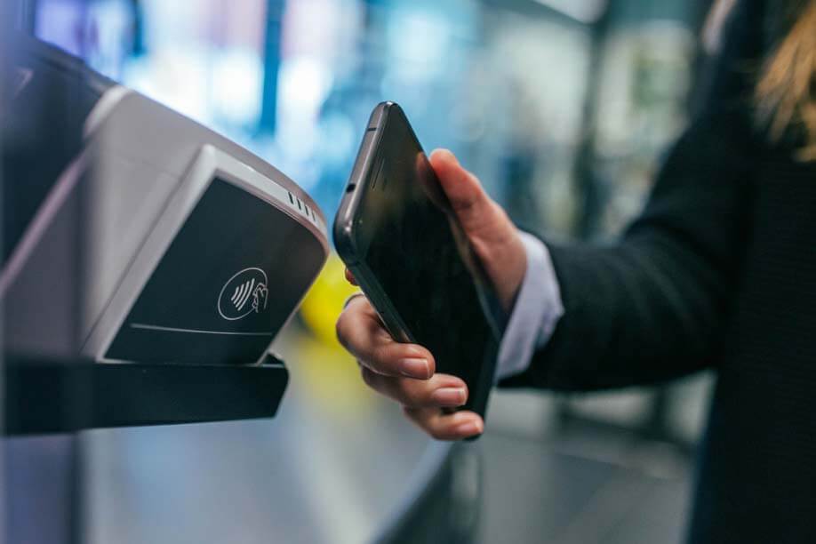 NFC-Zahlungen mit dem Smartphone werden immer beliebter.